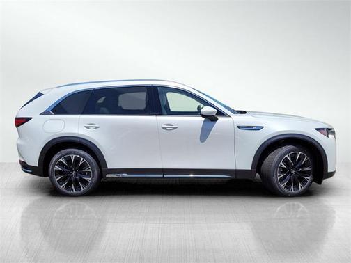 2025 Mazda CX-90 PHEV Premium Plus