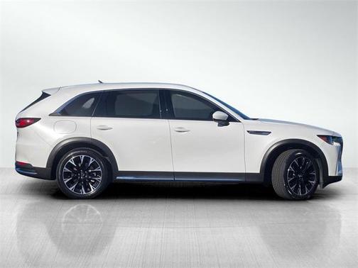 2024 Mazda CX-90 PHEV Premium Plus