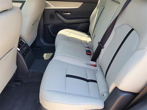 2025 Mazda CX-70 PHEV Premium Package