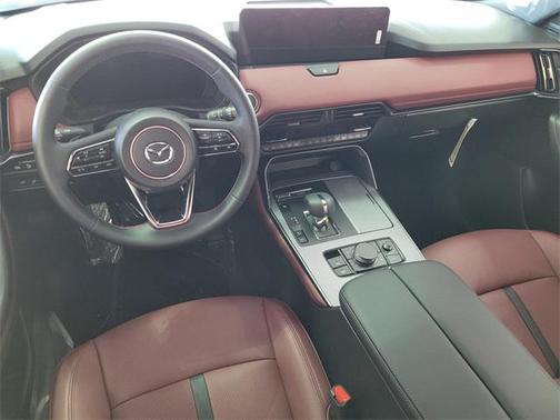 2025 Mazda CX-70 PHEV Premium Plus Package