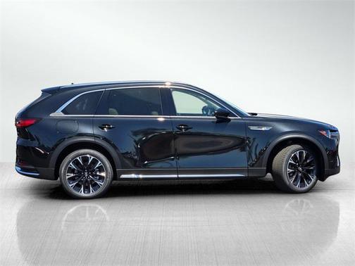 2025 Mazda CX-90 PHEV Premium Plus