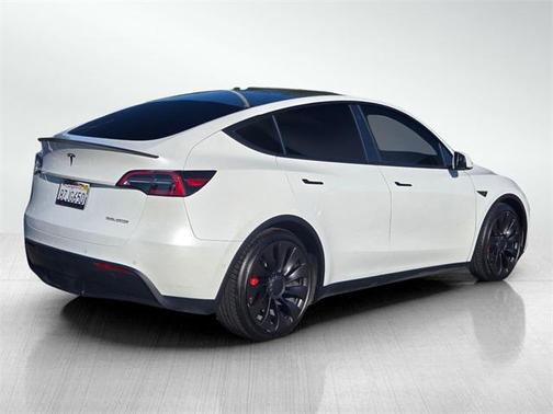 2022 Tesla Model Y Performance Dual Motor All-Wheel Drive