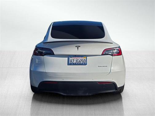 2022 Tesla Model Y Performance Dual Motor All-Wheel Drive