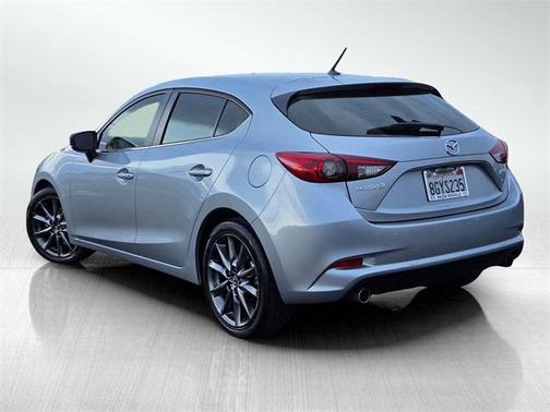 2018 Mazda Mazda3 Touring