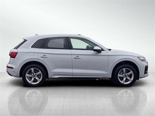 2022 Audi Q5 40 Premium