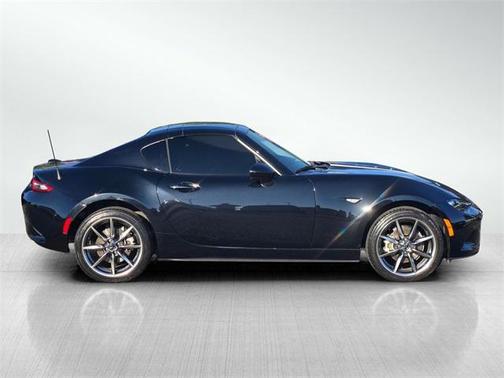 2022 Mazda MX-5 Miata RF Grand Touring