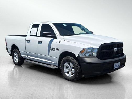 Bright White Clearcoat 2018 RAM 1500 Tradesman