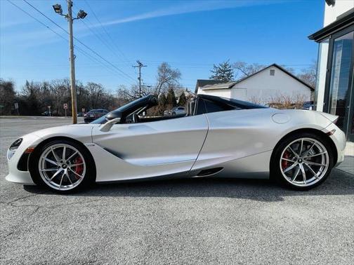 2020 McLaren 720S Base