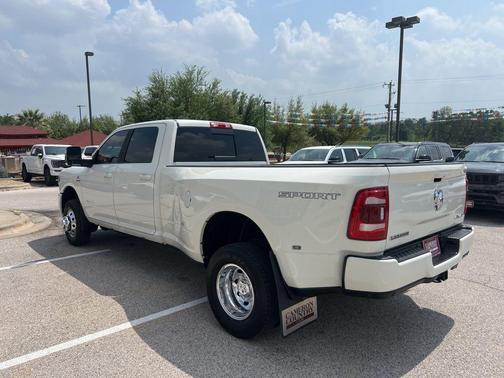 2024 RAM 3500 Laramie
