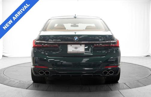 ALPINA Green Metallic 2022 BMW ALPINA B7 xDrive
