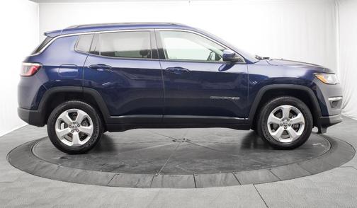 Jazz Blue Pearlcoat 2018 Jeep Compass Latitude