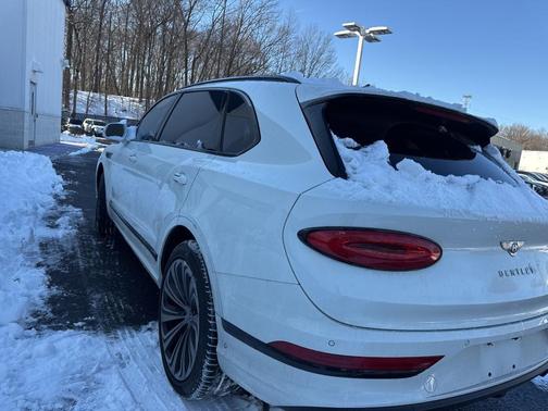 2023 Bentley Bentayga Azure