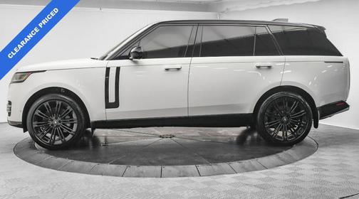 2025 Land Rover Range Rover P530 SE 7 Seat