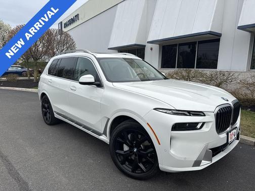 Alpine White 2025 BMW X7 xDrive40i