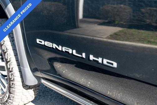 Onyx Black 2025 GMC Sierra 2500 Denali Ultimate
