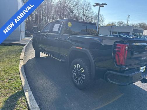 Onyx Black 2025 GMC Sierra 2500 Denali Ultimate