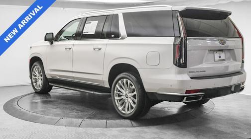 2022 Cadillac Escalade ESV Premium Luxury