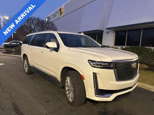 2022 Cadillac Escalade ESV Premium Luxury