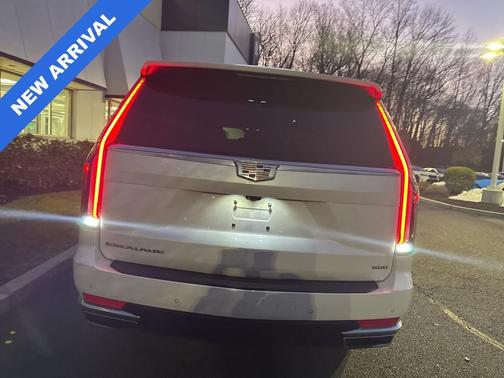 2022 Cadillac Escalade ESV Premium Luxury