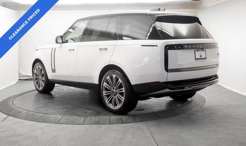 Fuji White 2023 Land Rover Range Rover P400 SE
