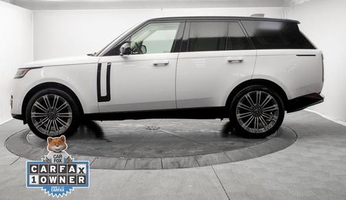 Fuji White 2023 Land Rover Range Rover P400 SE