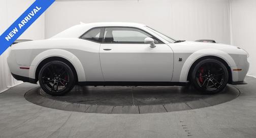 White Knuckle Clearcoat 2022 Dodge Challenger R/T Scat Pack