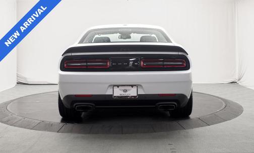 White Knuckle Clearcoat 2022 Dodge Challenger R/T Scat Pack