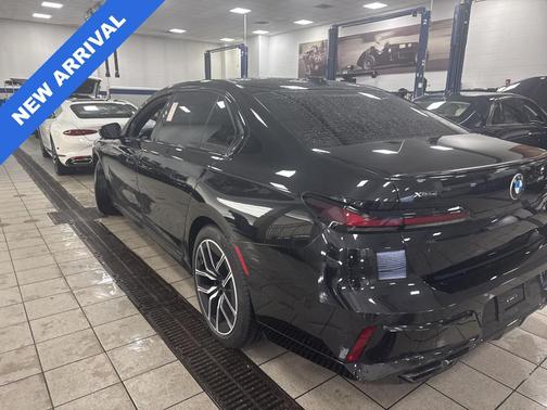 2024 BMW 760 760i xDrive