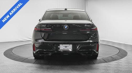 2024 BMW 760 760i xDrive
