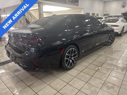 2024 BMW 760 760i xDrive