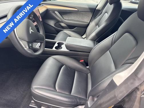 2022 Tesla Model 3 Base