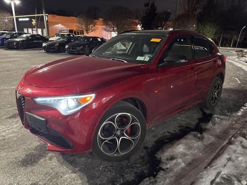 2022 Alfa Romeo Stelvio Veloce