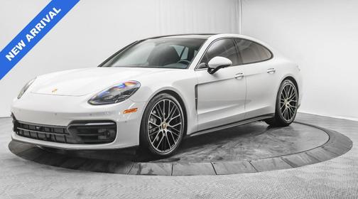 2022 Porsche Panamera Platinum Edition
