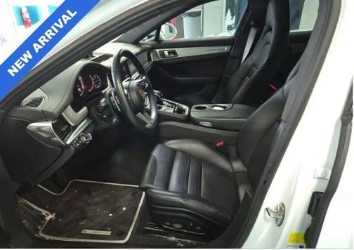 2022 Porsche Panamera Platinum Edition