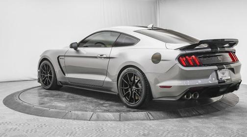 2020 Ford Shelby GT350 Base