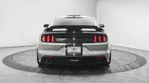 2020 Ford Shelby GT350 Base