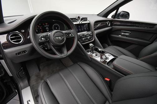 2024 Bentley Bentayga V8