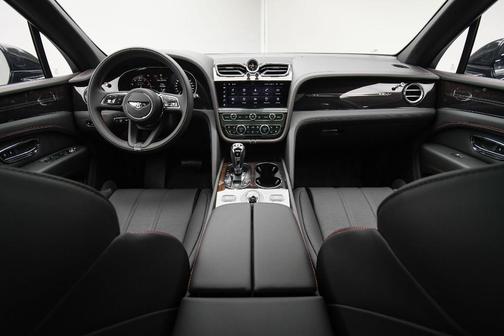 2024 Bentley Bentayga V8