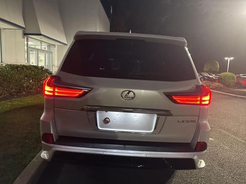 2020 Lexus LX 570 Three-Row