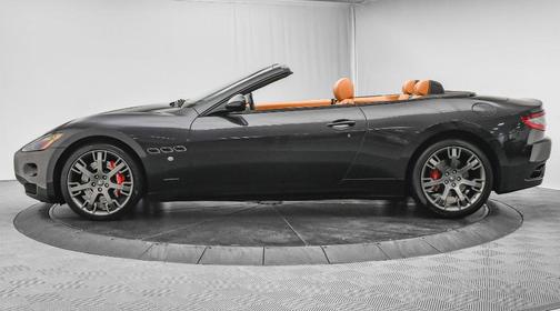2014 Maserati GranTurismo Base