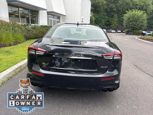 2023 Maserati Ghibli Modena Q4