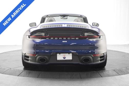 Gentian Blue Metallic 2020 Porsche 911 Carrera S
