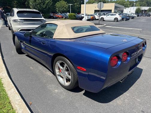 2004 Chevrolet Corvette Base