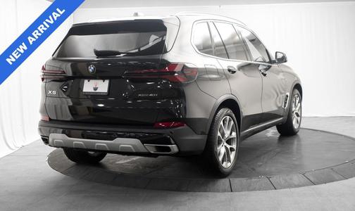Black Sapphire Metallic 2024 BMW X5 xDrive40i