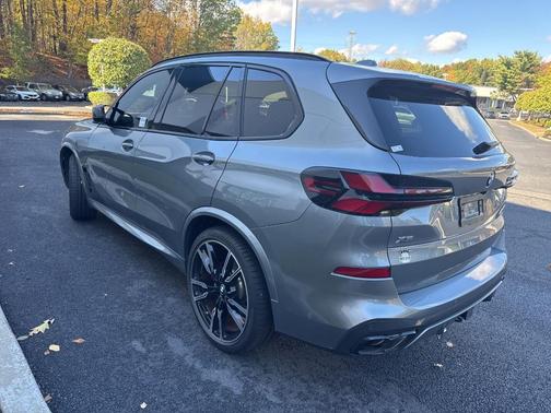 2025 BMW X5 M60i