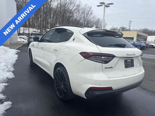 2023 Maserati Levante Modena