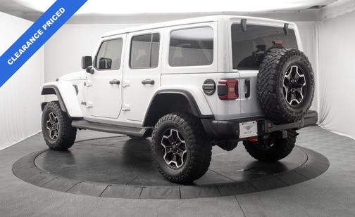 Bright White Clearcoat 2024 Jeep Wrangler Rubicon