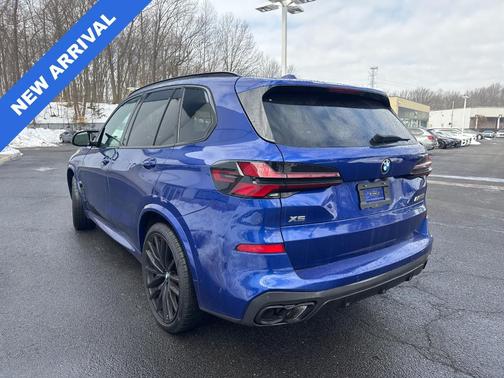 2025 BMW X5 M60i