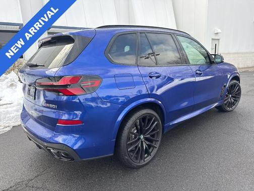 2025 BMW X5 M60i