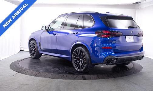 2025 BMW X5 M60i